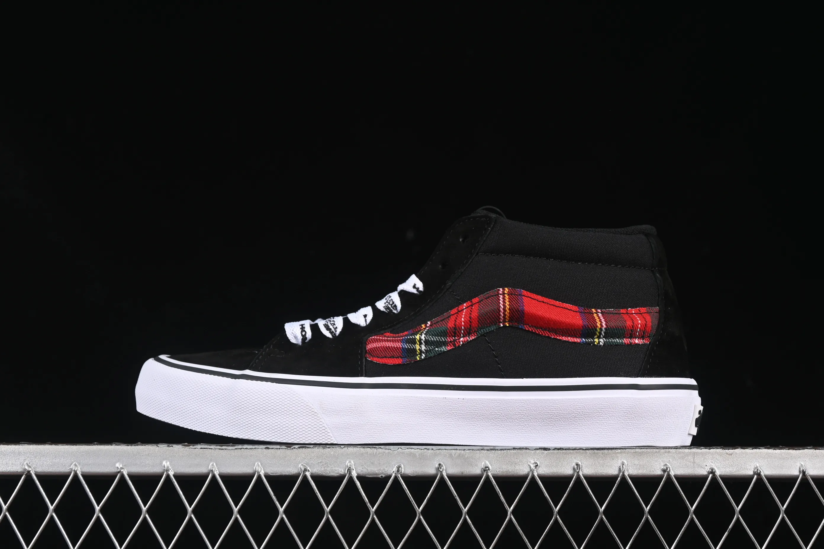 All categories Vans Vans series Vans Mid Vans China Vans Sk8-Mid Vans Anaheim series Scottish plaid casual low-top canvas shoes VN0A4UWIVNE